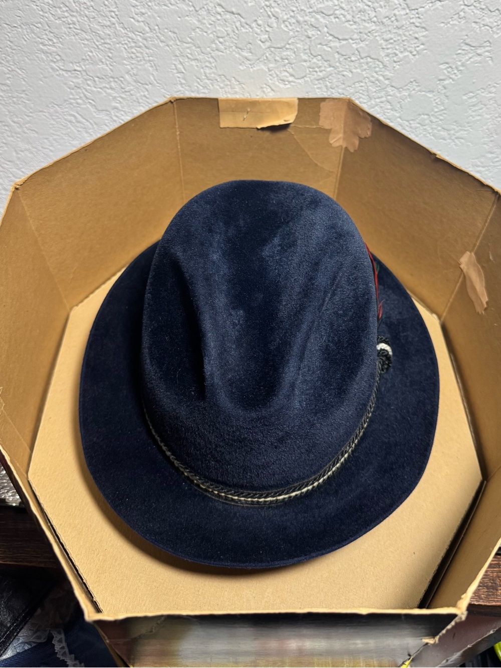 Vintage Dobbs 5th Avenue New York Midnight Blue Fedora Hat Velvet Felt w/Box - Picture 14 of 15